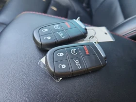 Jeep Grand cherokee * АВТО КРЕДИТ* ЦЕНА ДО БГ * Сервизна история *  - 49500 лв. / 25308.95 € - 96862569 15