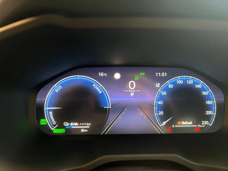 Toyota Rav4 Style Plug-IN, снимка 8 - Автомобили и джипове - 52991567