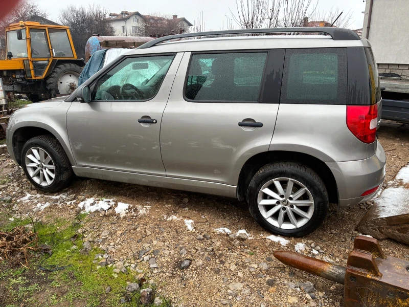 Skoda Yeti, снимка 7 - Автомобили и джипове - 53101123