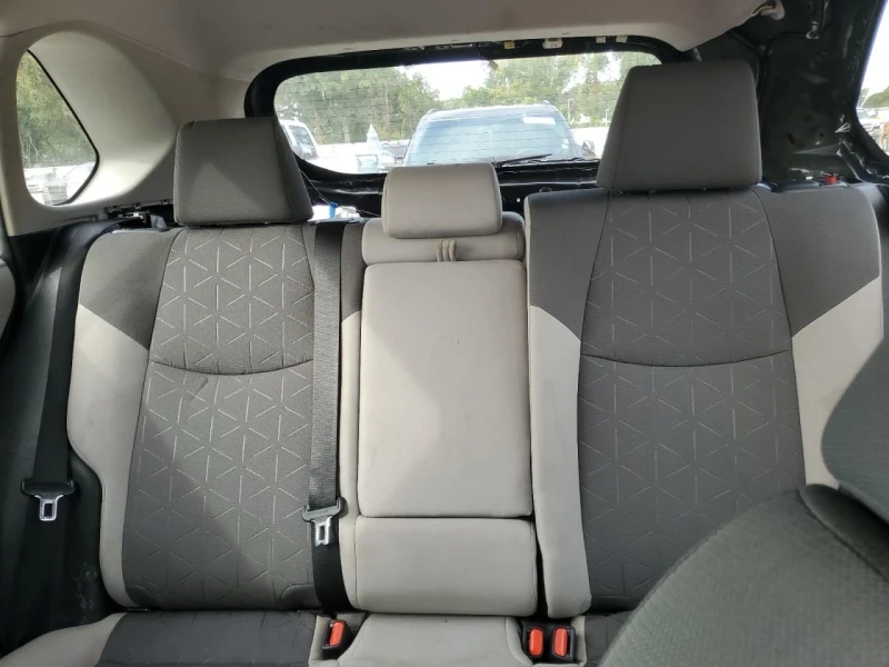 Toyota Rav4 XLE, снимка 9 - Автомобили и джипове - 53107148