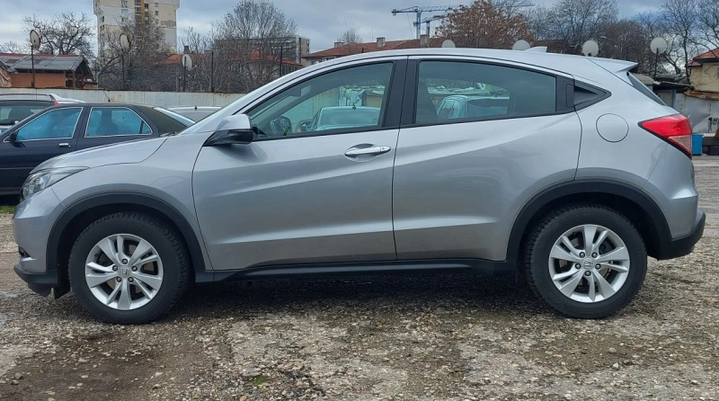 Honda Hr-v 1.5 I-VTEC, снимка 6 - Автомобили и джипове - 53344194