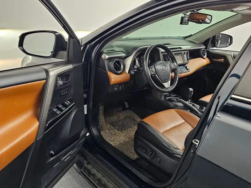 Toyota Rav4 2.5 4Wd, снимка 10 - Автомобили и джипове - 55611109