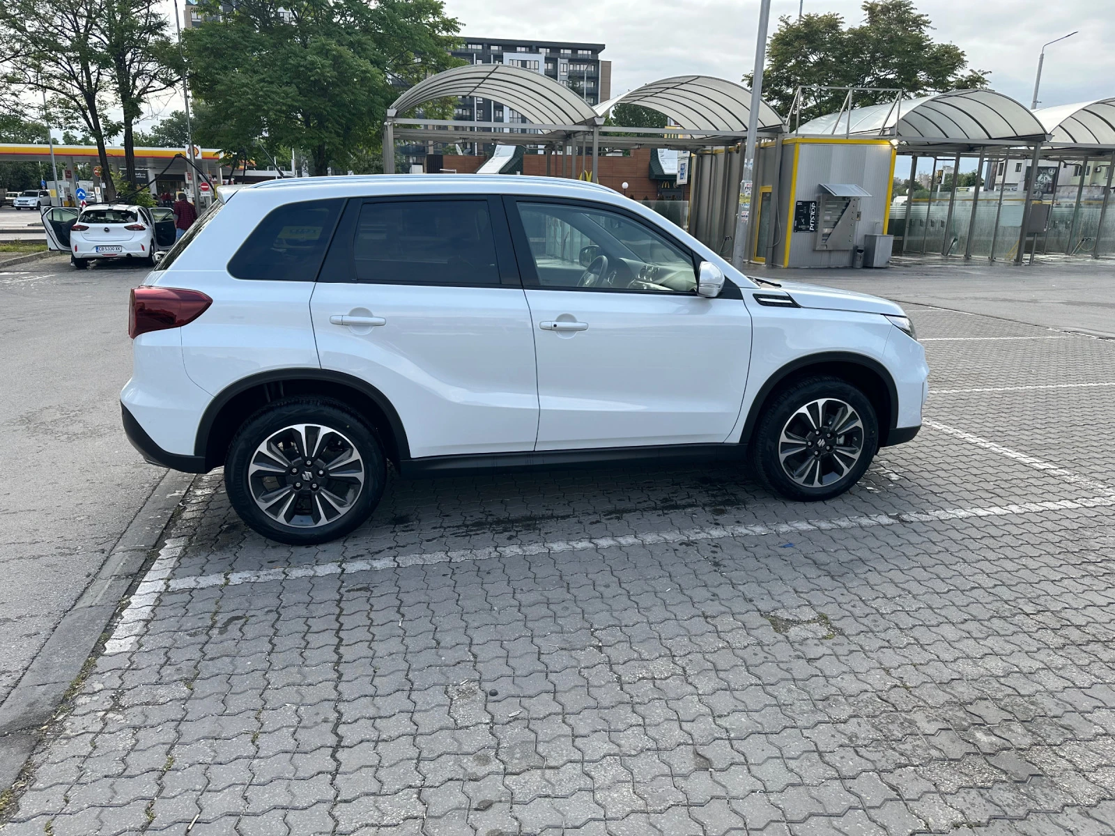 Suzuki Vitara GLX- 48V в Гаранция - изображение 4