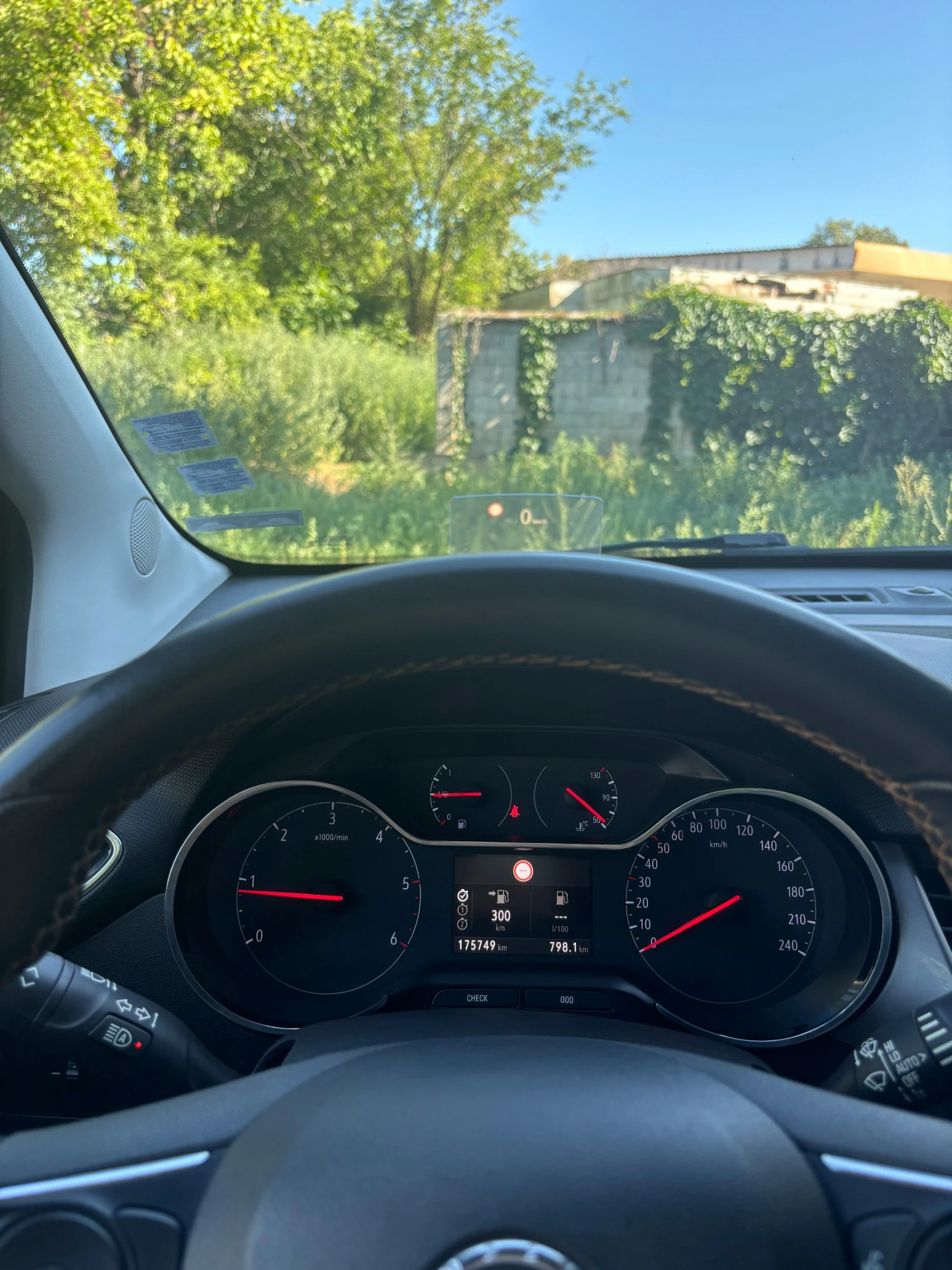Opel Crossland X 1.6 ecotec diesel - изображение 8