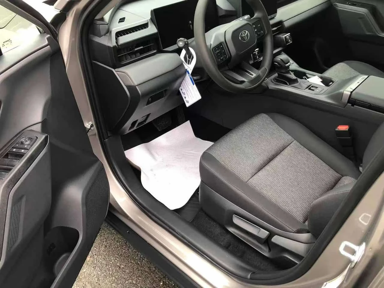 Toyota Rav4 /DISTRONIC/CAMERA/ПОДГРЕВИ , снимка 5 - Автомобили и джипове - 54293805