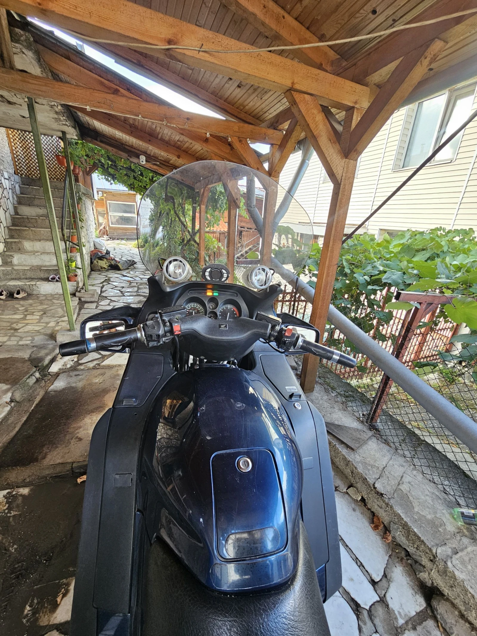 Honda Paneuropean ST 1100 - изображение 5