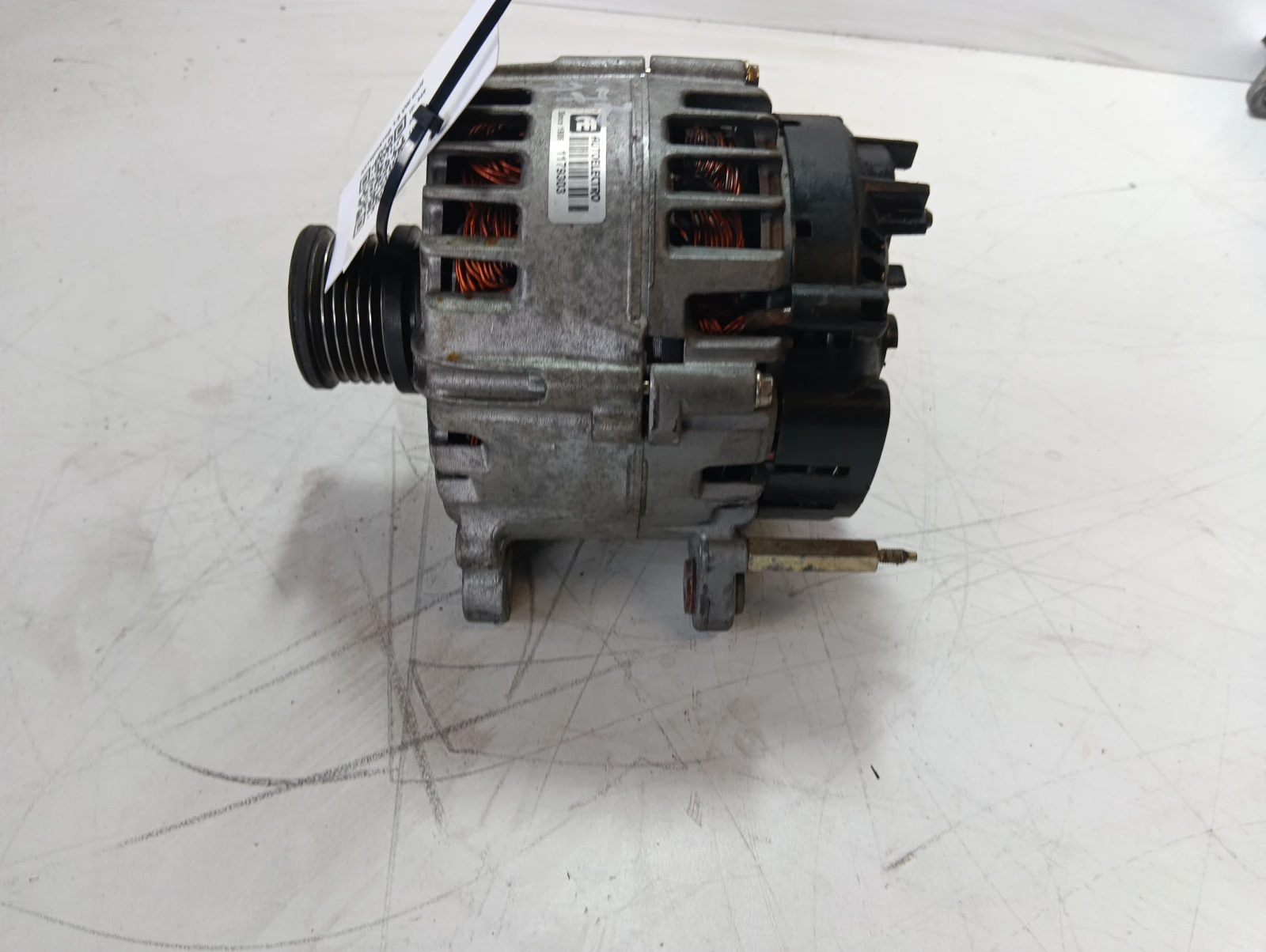 алтернатор 1.6 VW Golf
