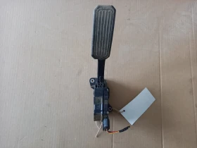 Ел педал газ Тойота Рав4 (с)