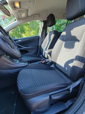 Opel Astra Sports Tourer 1.6 CDTI, снимка 8