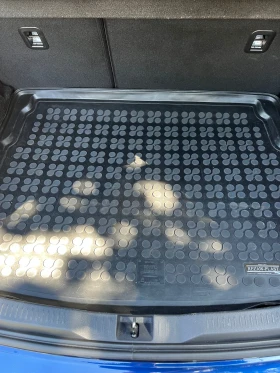 Toyota Auris, снимка 8