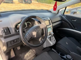 Toyota Corolla verso 2.2 D4D, снимка 10