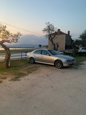 BMW 528, снимка 2 - Автомобили и джипове - 45216522