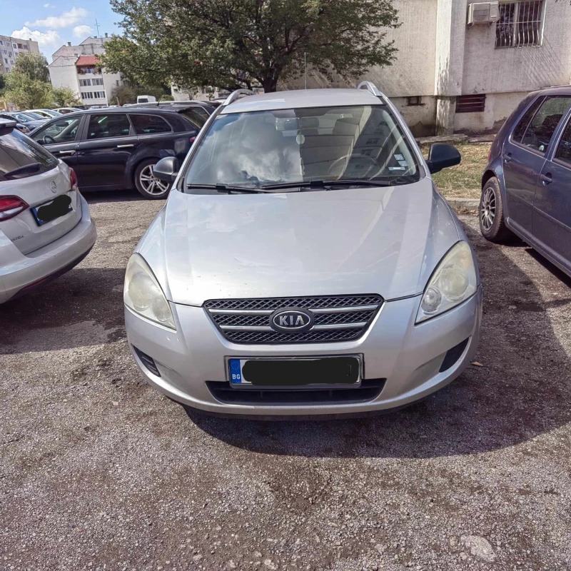 Kia Ceed 1.6 CRDI, снимка 2 - Автомобили и джипове - 47218431