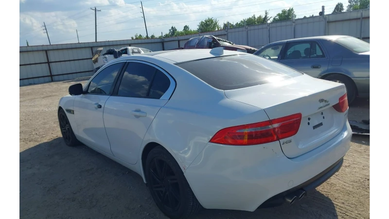 Jaguar XE 2.0 Diesel, снимка 5 - Автомобили и джипове - 47495154