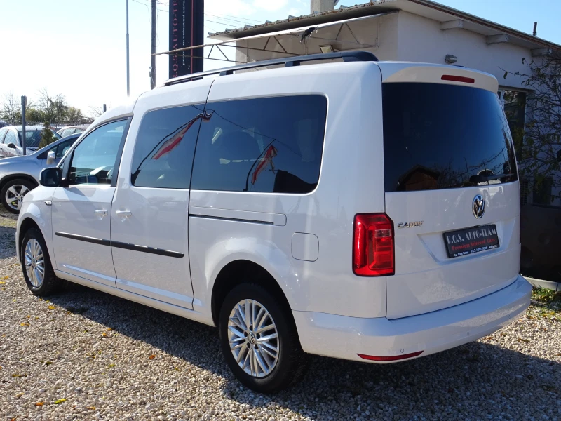 VW Caddy Maxi 2.0 TDI 102kc DSG 5вр. Highline 7 места, снимка 3 - Автомобили и джипове - 48087489