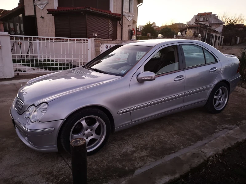 Mercedes-Benz C 270, снимка 8 - Автомобили и джипове - 48092909