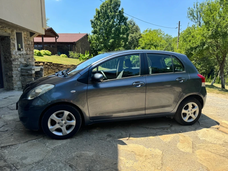 Toyota Yaris, снимка 4 - Автомобили и джипове - 48345524