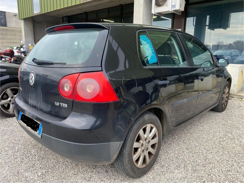 VW Golf 1.9 105к италия, снимка 4 - Автомобили и джипове - 48557756