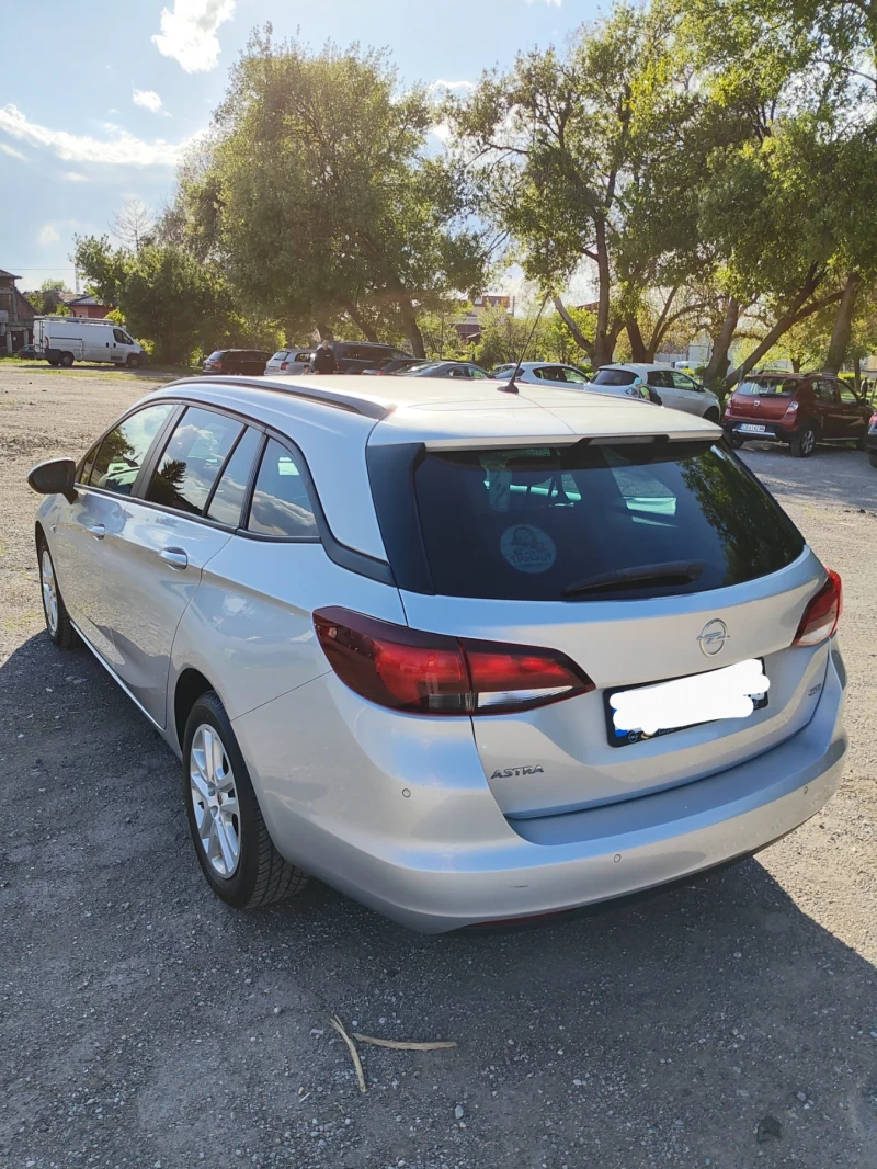 Opel Astra Sports Tourer 1.6 CDTI, снимка 7 - Автомобили и джипове - 52322713