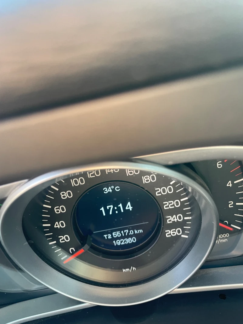 Volvo V40 2, 0 d2 120 hp, снимка 6 - Автомобили и джипове - 52537817