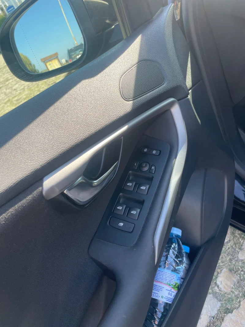 Volvo V40 2, 0 d2 120 hp, снимка 15 - Автомобили и джипове - 52537817