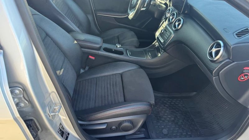 Mercedes-Benz A 180 AMG Line, снимка 10 - Автомобили и джипове - 51892381