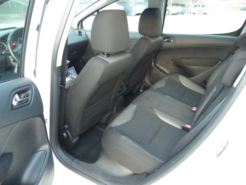 Peugeot 308 1.6HDI , снимка 12 - Автомобили и джипове - 52885988