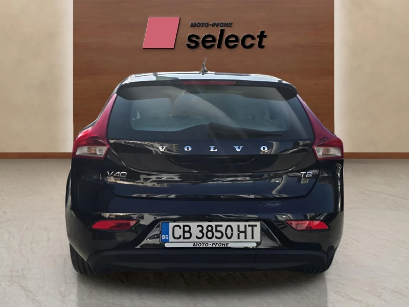 Volvo V40 Cross Country 2.0L, снимка 6 - Автомобили и джипове - 52888323