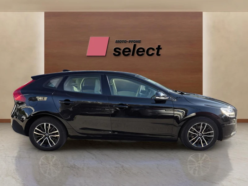 Volvo V40 Cross Country 2.0L, снимка 4 - Автомобили и джипове - 52888323