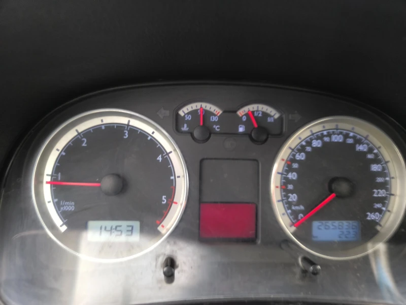 VW Golf 1.9TDI 131, снимка 12 - Автомобили и джипове - 52892409