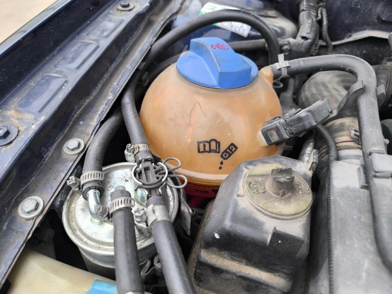 VW Golf 1.9TDI 131, снимка 17 - Автомобили и джипове - 52892409