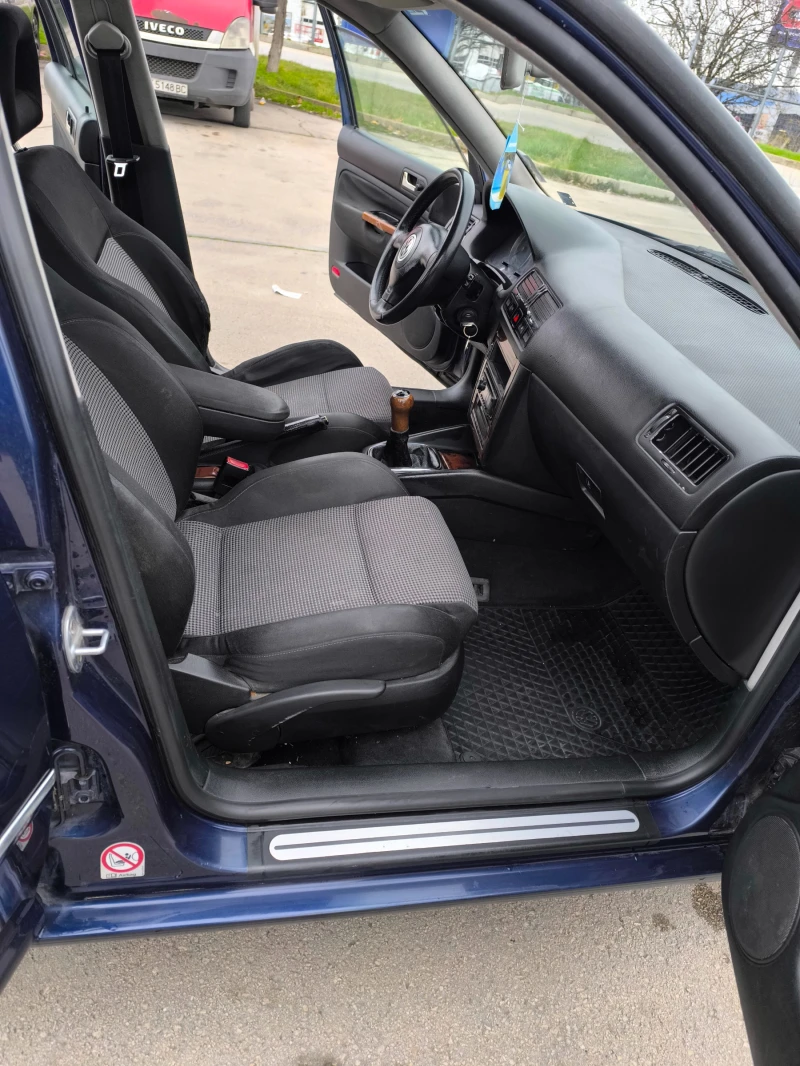 VW Golf 1.9TDI 131, снимка 10 - Автомобили и джипове - 52892409