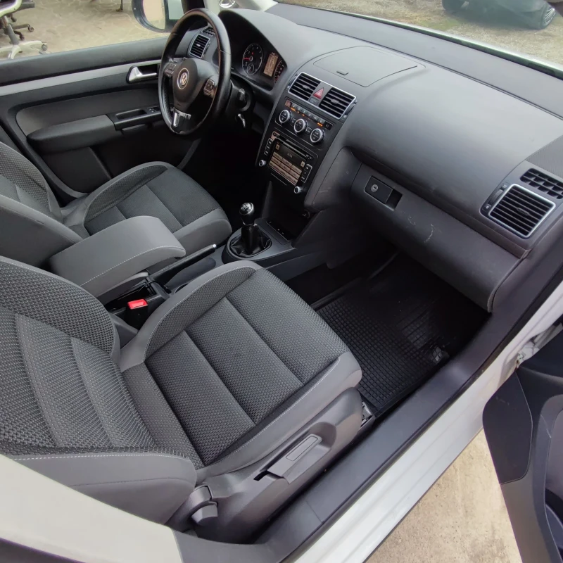 VW Touran 1.4TSI* EcoFuel* HIGLINE* KSENON* NAVI* FULL* , снимка 12 - Автомобили и джипове - 53455110