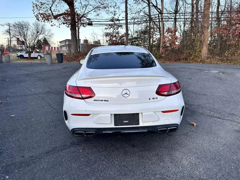 Mercedes-Benz C 63 AMG COUPE * CAMERA * BURMESTER * М. ТОЧКА * ПОДГРЕВ , снимка 3 - Автомобили и джипове - 48462876