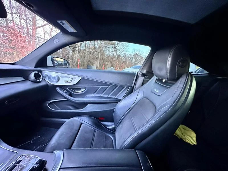 Mercedes-Benz C 63 AMG COUPE * CAMERA * BURMESTER * М. ТОЧКА * ПОДГРЕВ , снимка 11 - Автомобили и джипове - 48462876