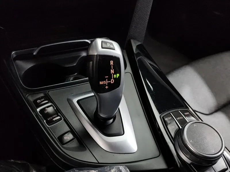 BMW 320 d, снимка 9 - Автомобили и джипове - 55144798