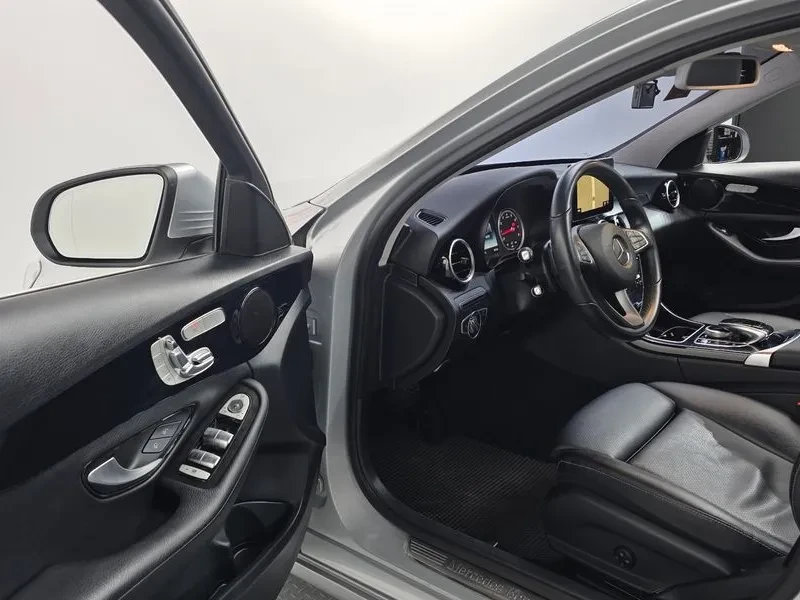 Mercedes-Benz C 200 САМО 30% АВАНС, снимка 10 - Автомобили и джипове - 55947070