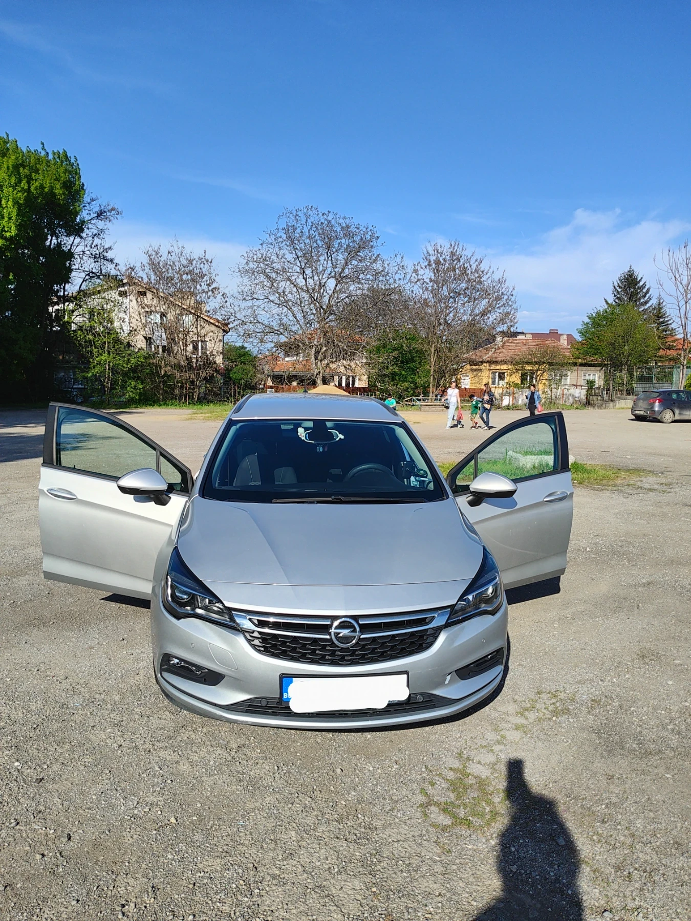 Opel Astra Sports Tourer 1.6 CDTI, снимка 1