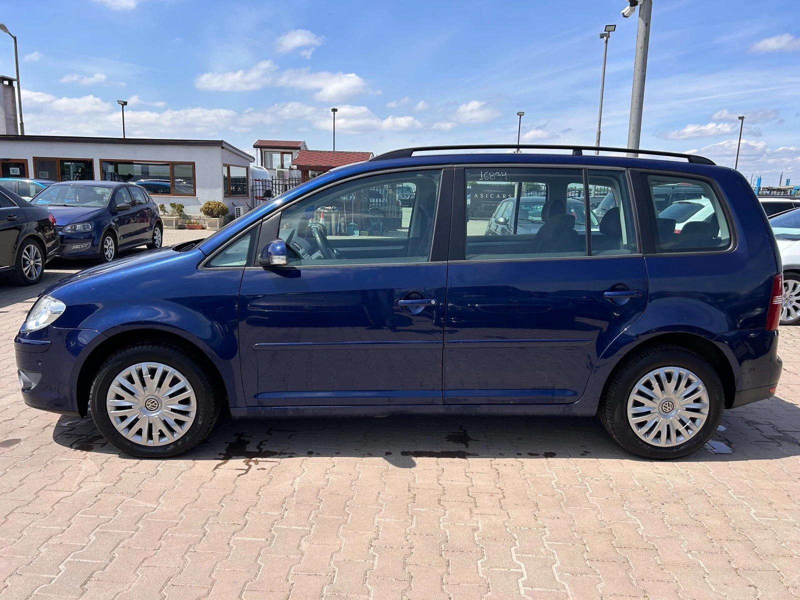 VW Touran 1.4TSI 6+ 1 EURO 4 ЛИЗИНГ - изображение 9