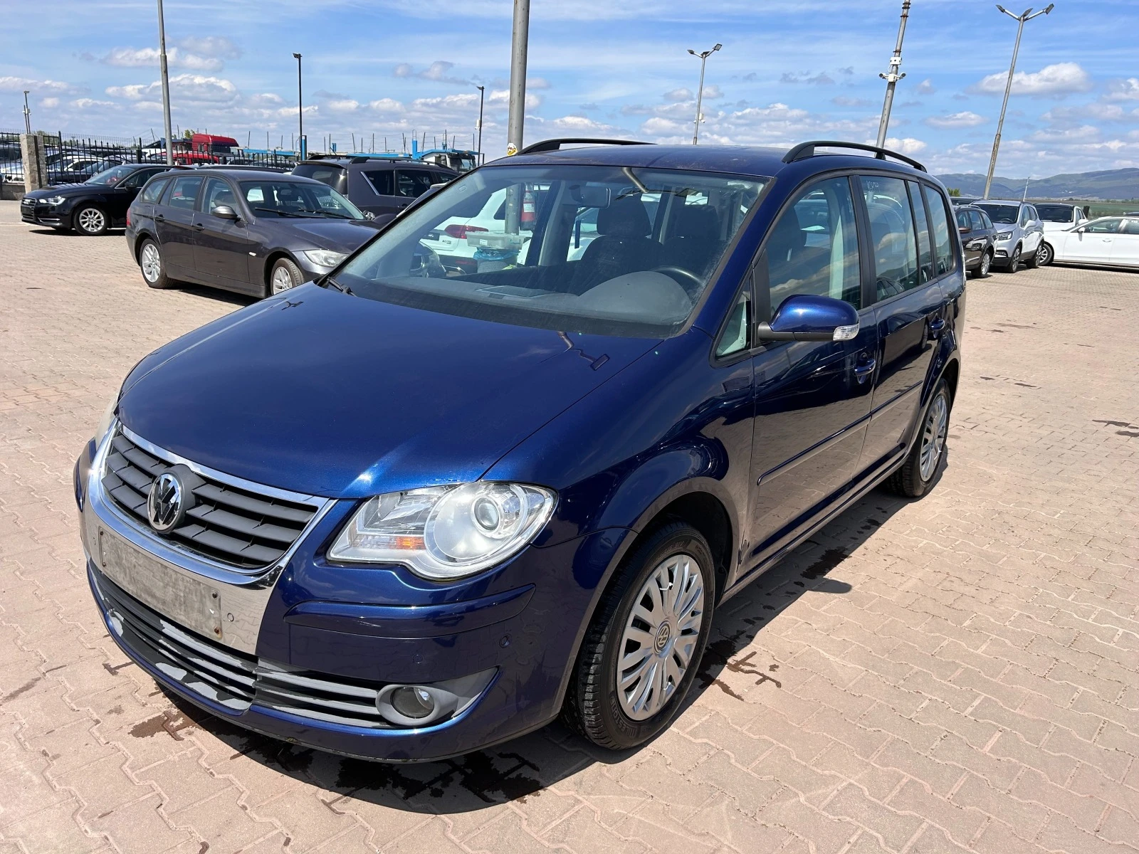 VW Touran 1.4TSI 6+ 1 EURO 4 ЛИЗИНГ - изображение 3