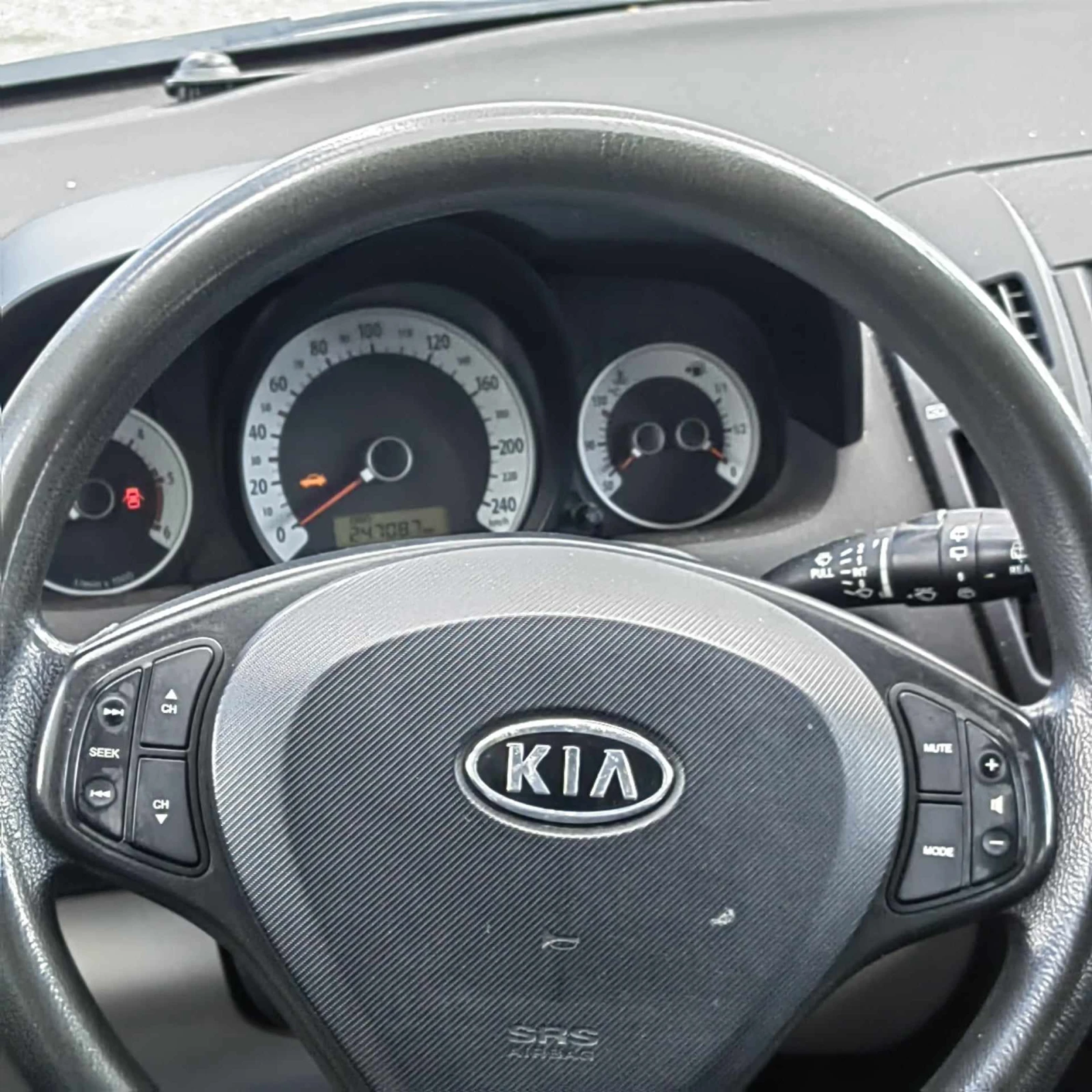 Kia Ceed 1.6 CRDI - изображение 9