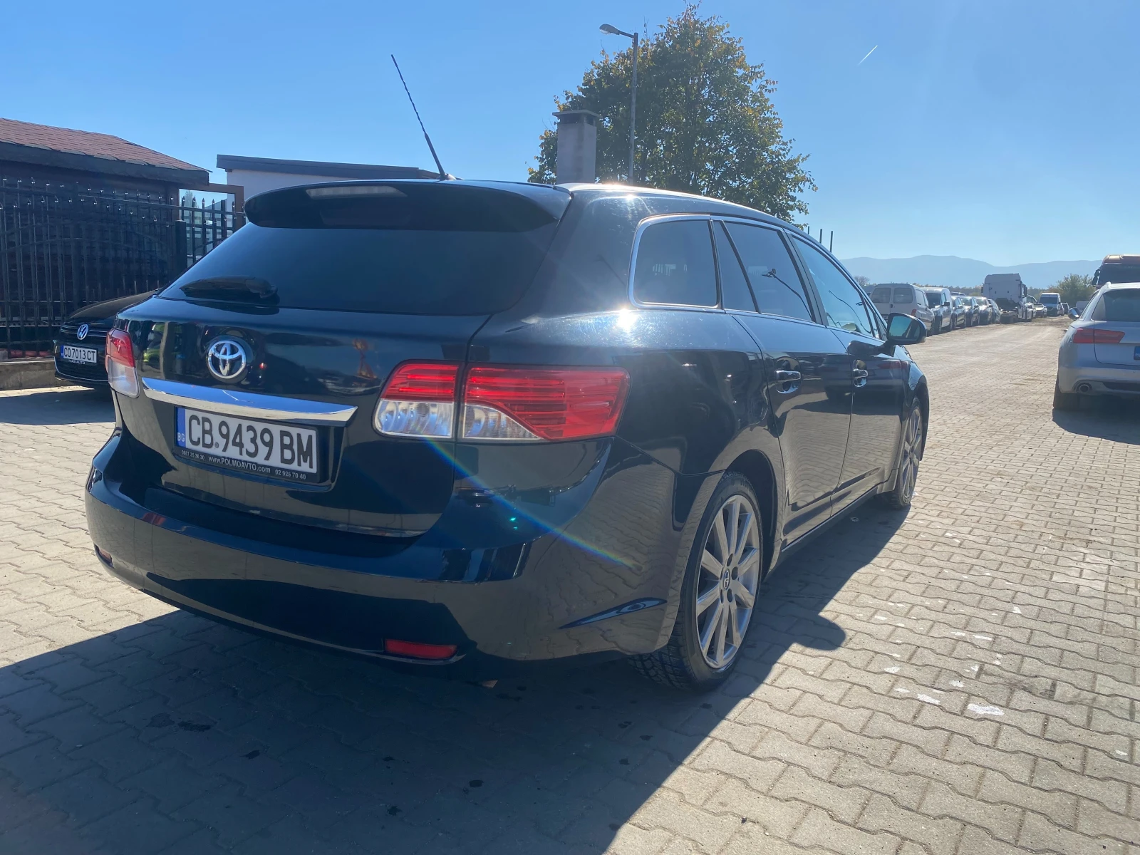 Toyota Avensis 2.2D AUTOMATIC EURO 5B - изображение 5