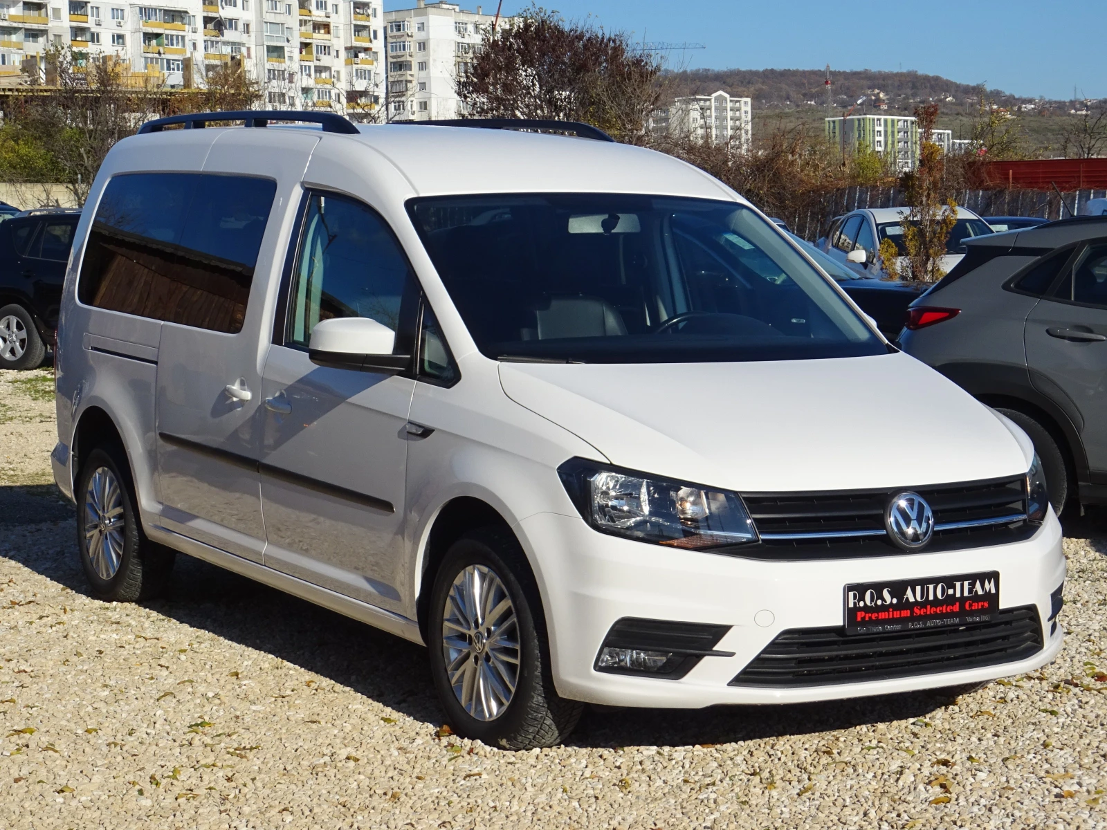 VW Caddy Maxi 2.0 TDI 102kc DSG 5вр. Highline 7 места - изображение 6