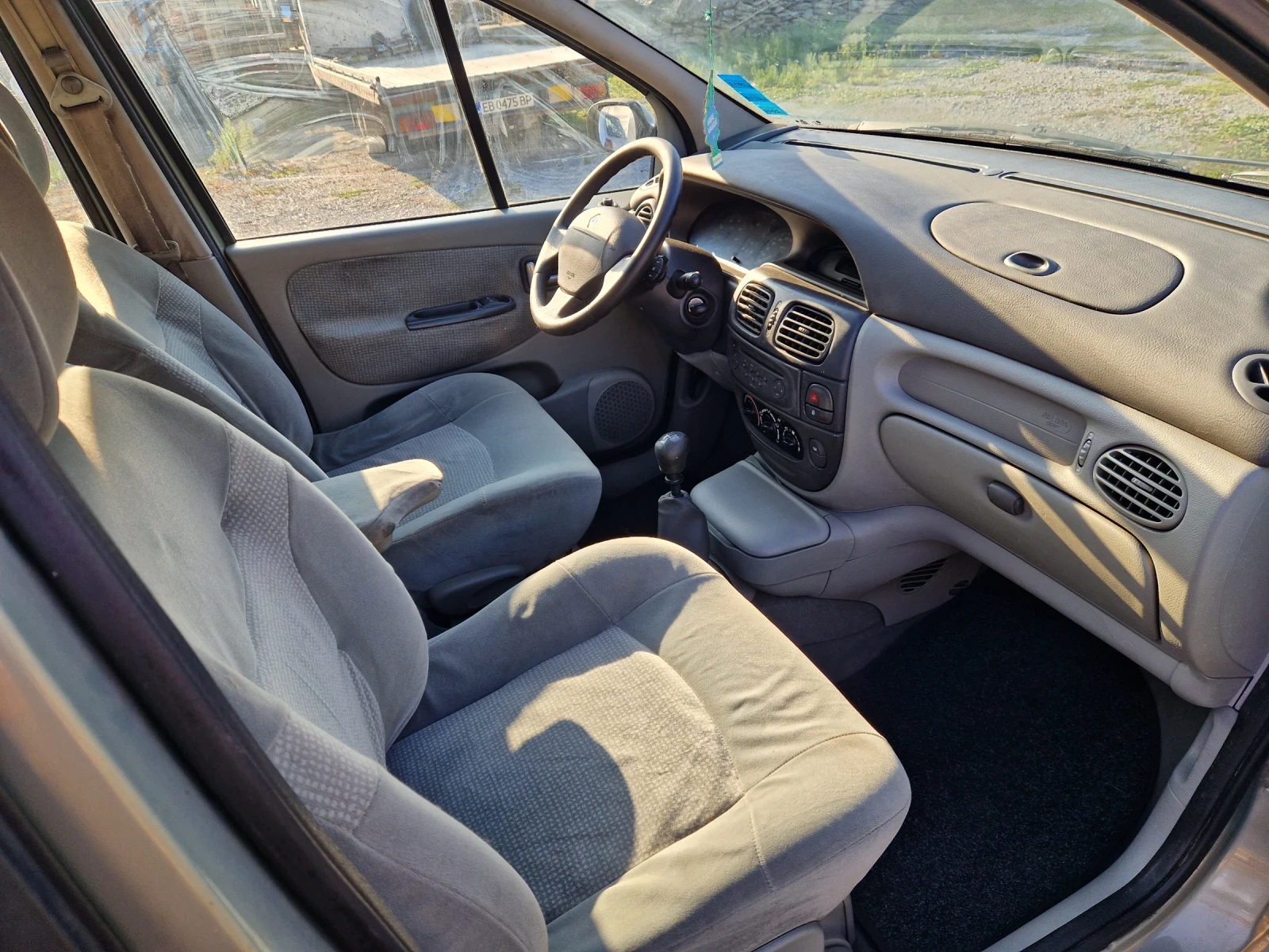 Renault Scenic 1 6i, 02г, Климатик, ИТАЛИЯ  - изображение 10
