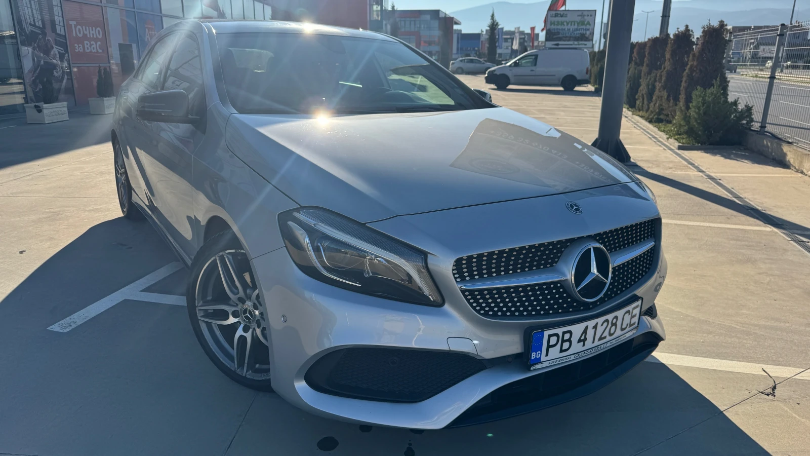 Mercedes-Benz A 180 AMG Line - изображение 4