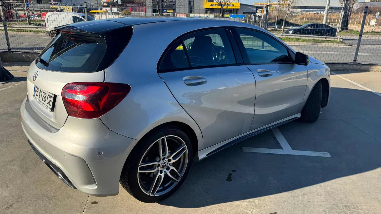 Mercedes-Benz A 180 AMG Line - изображение 5