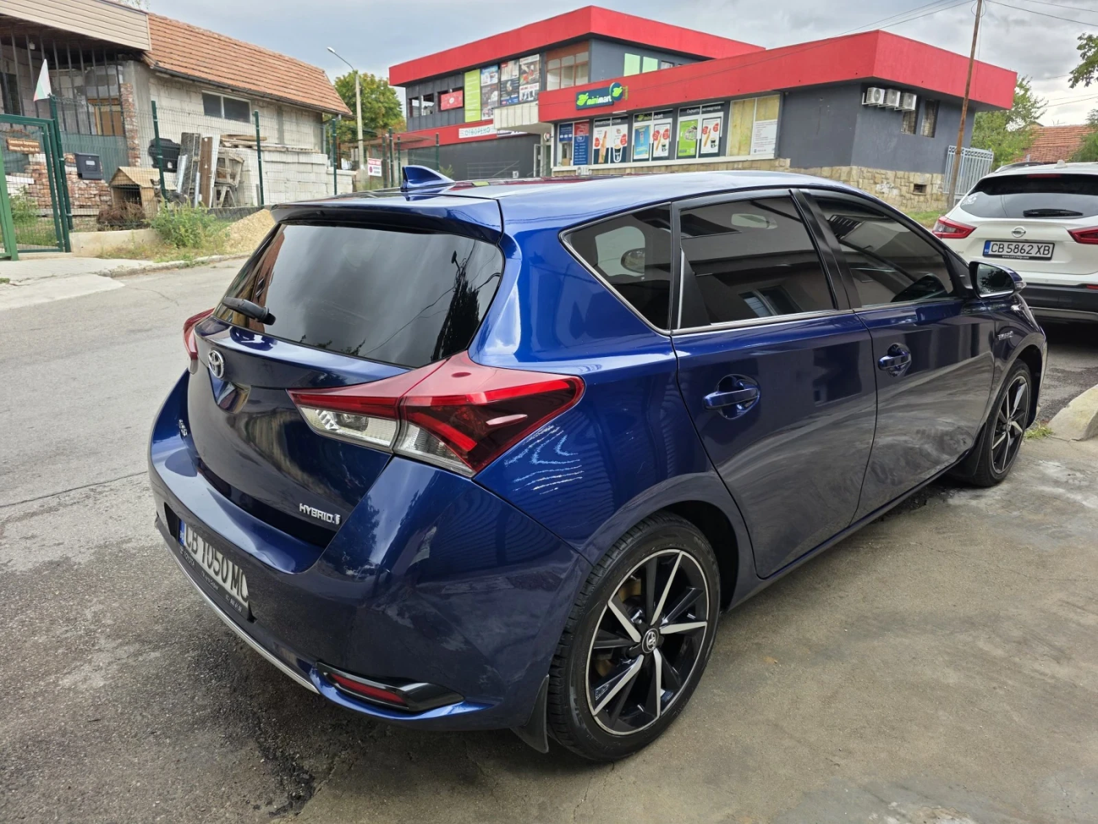 Toyota Auris  - изображение 6