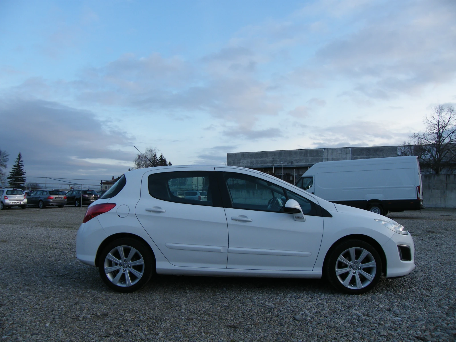 Peugeot 308 1.6HDI  - изображение 3