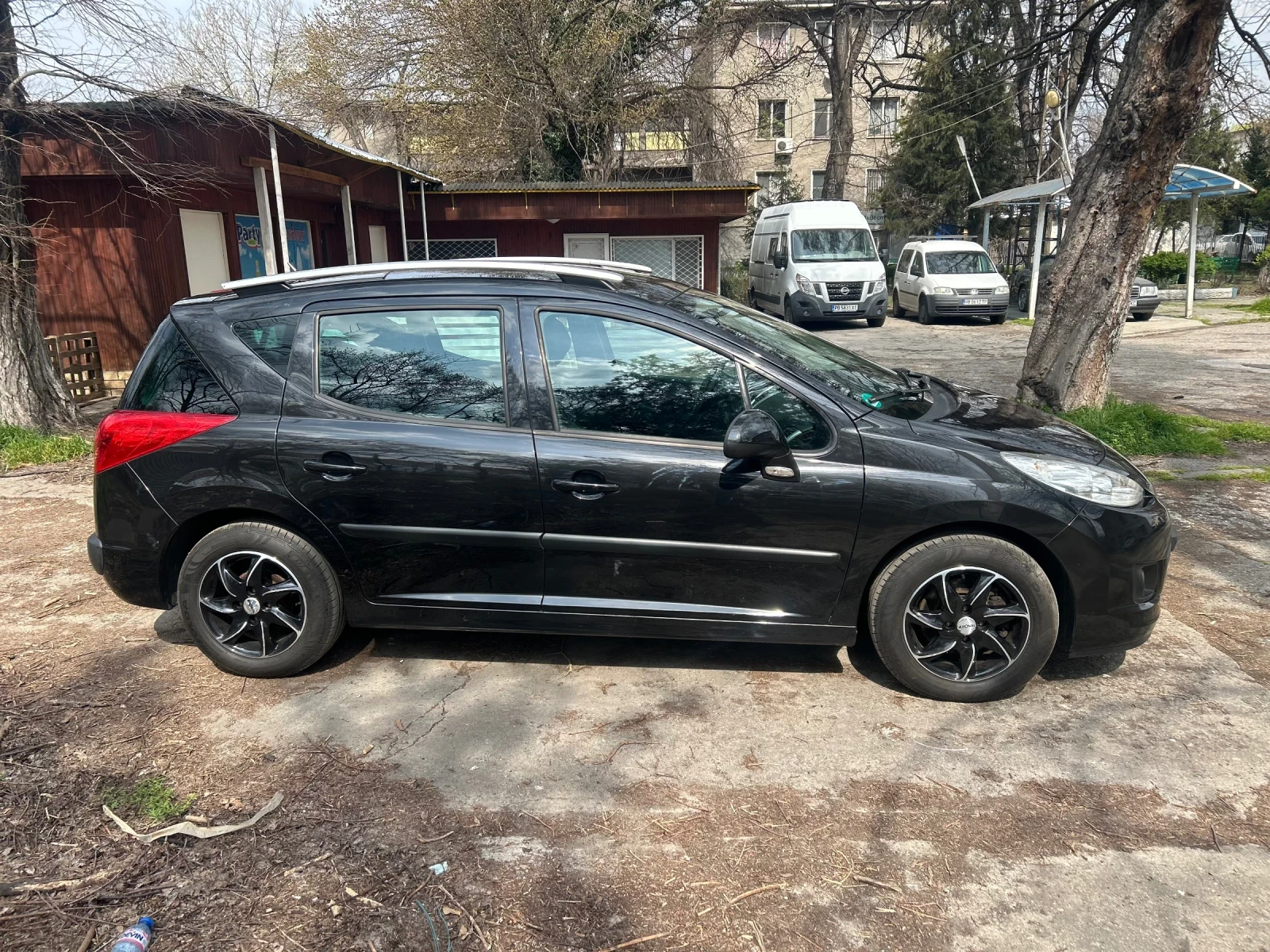 Peugeot 207 1.4, снимка 5 - Автомобили и джипове - 53924363