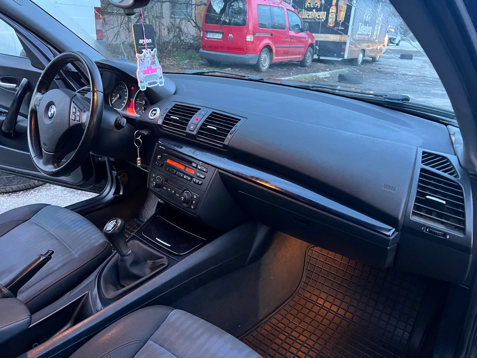 BMW 120, снимка 9 - Автомобили и джипове - 54072504